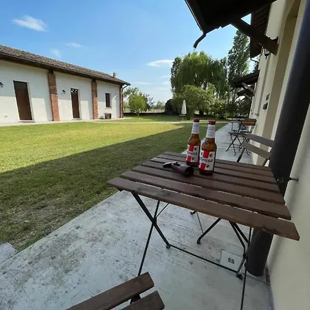 Casa di campagna Cascina Mora