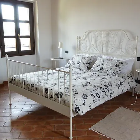 Εξοχικό σπίτι Cascina Mora